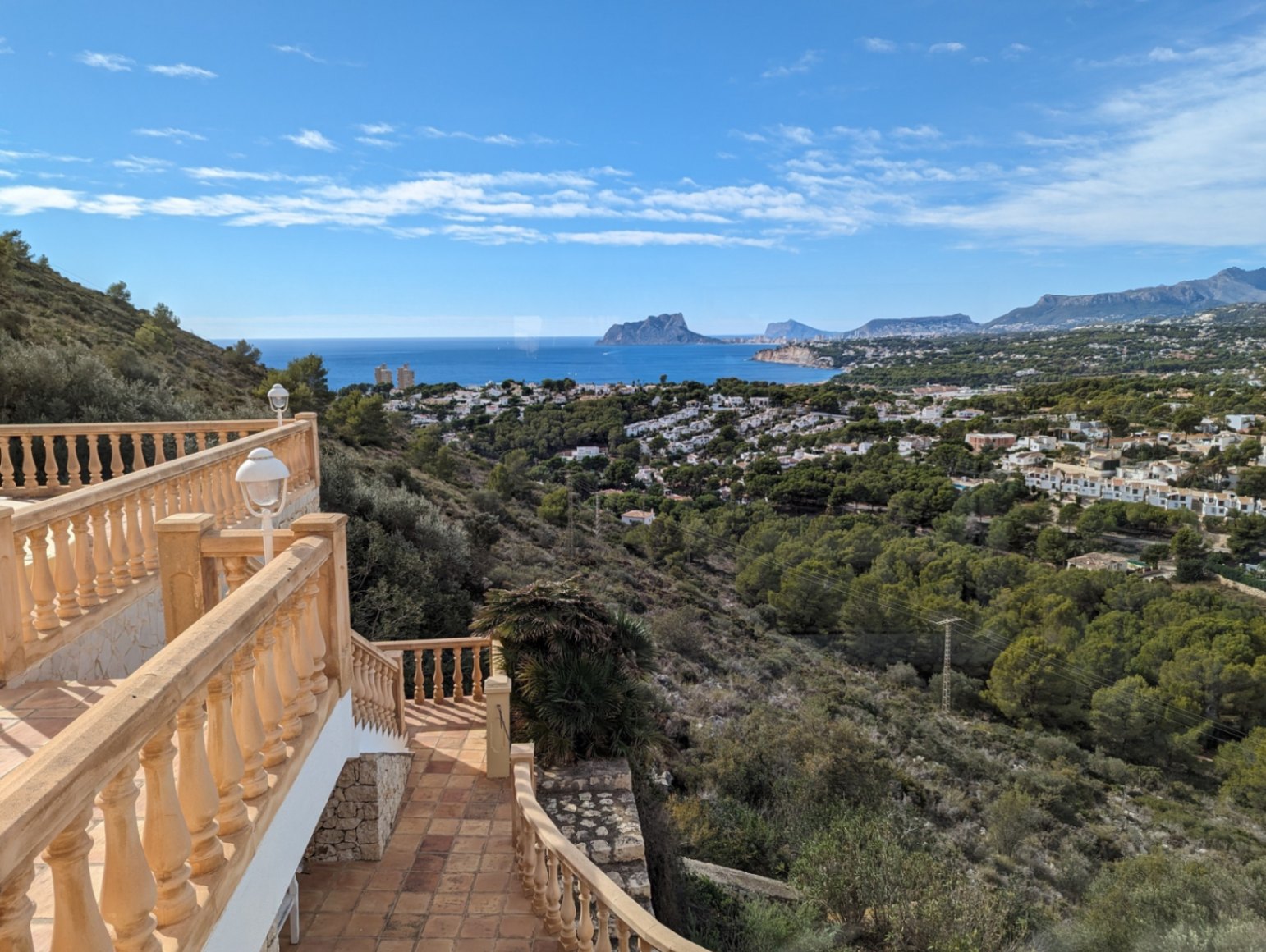 Luxury Villa with Spectacular Sea Views