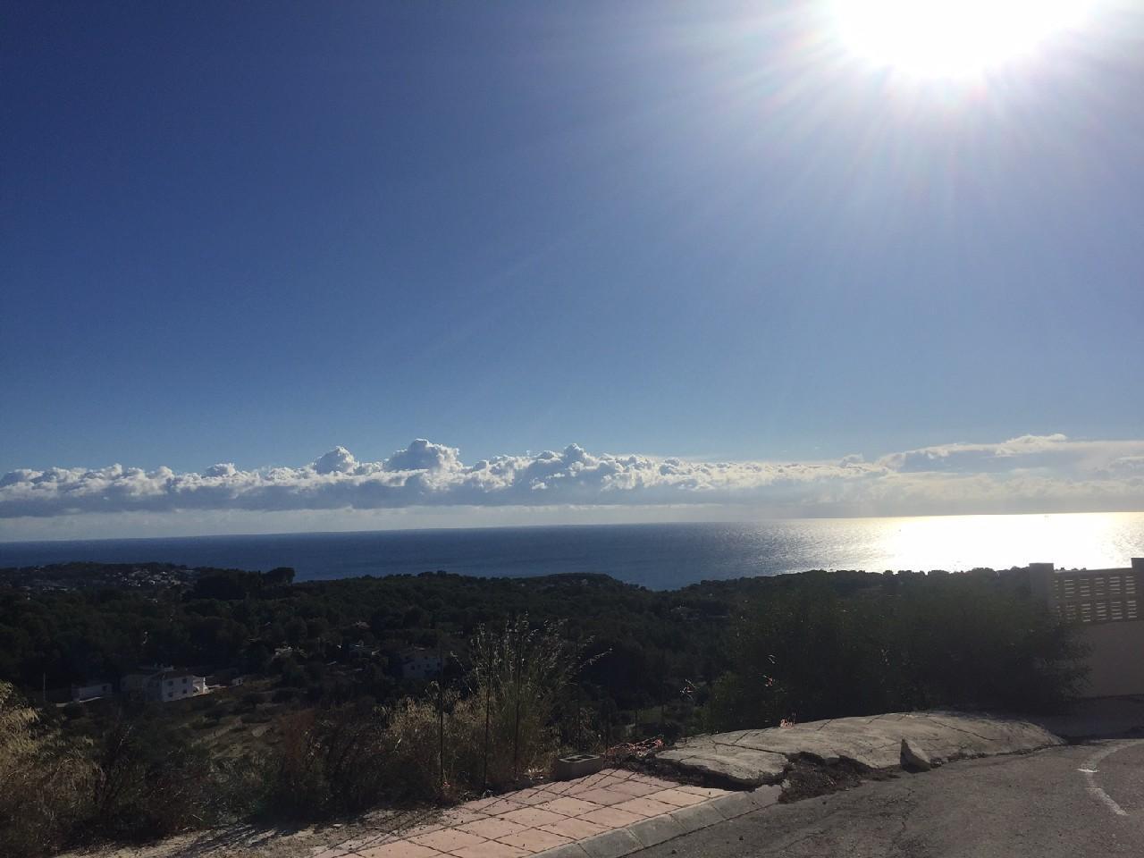 Parcela con vistas panorámicas al mar en Benissa Costa